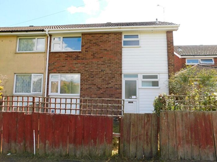 3 Bedroom Terraced House To Rent In Fourth Walk, Canvey Island, Essex, SS8