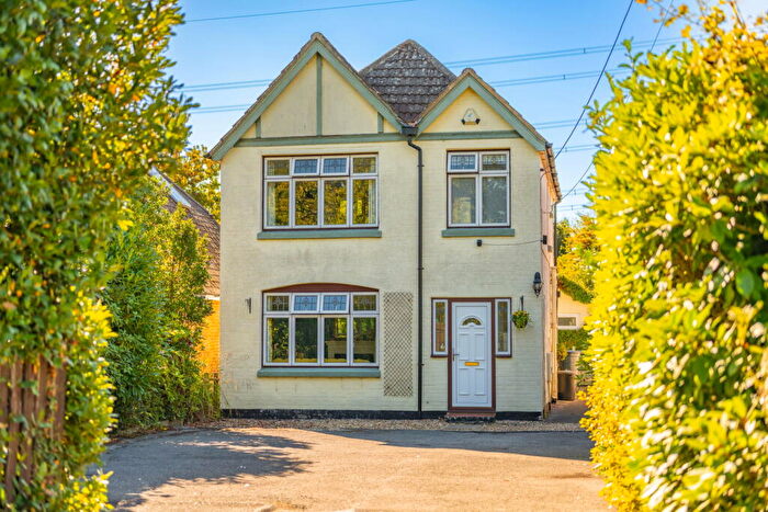 3 Bedroom Detached House For Sale In Rollestone Road, SO45