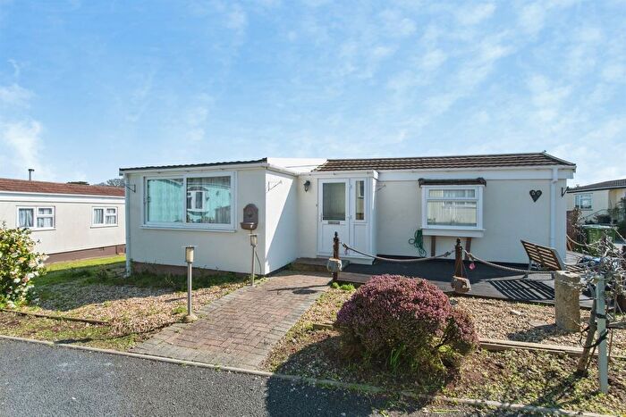 2 Bedroom Park Home For Sale In Rydon Lane, Exeter, EX2