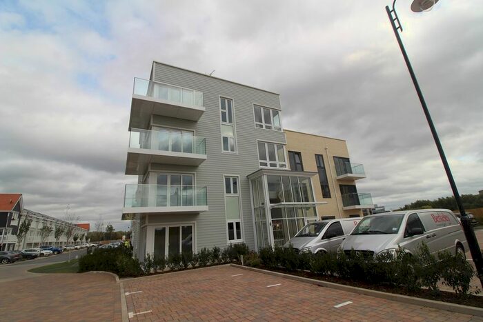 2 Bedroom Flat To Rent In Champlain Street, Reading, RG2
