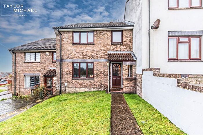 4 Bedroom Terraced House To Rent In Thompson Road, Brighton, BN1