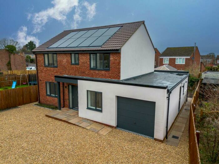 5 Bedroom House To Rent In High Street, Dilton Marsh, Westbury, BA13