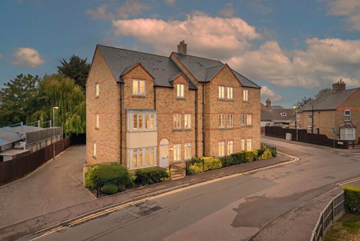 1 Bedroom Apartment For Sale In Kings Lane, St. Neots, Cambridgeshire, PE19