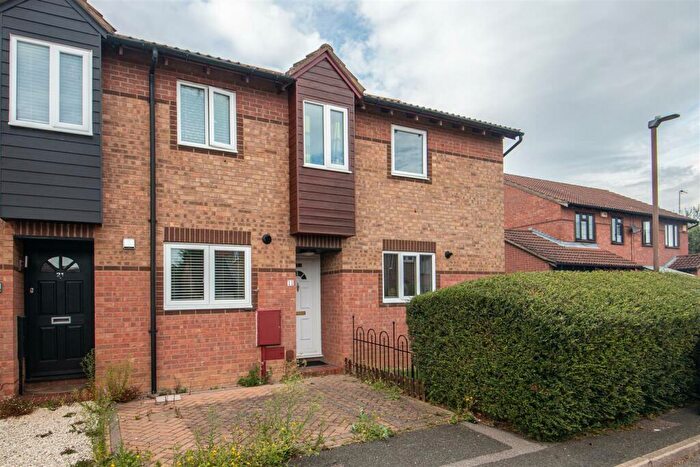 2 Bedroom Terraced House To Rent In Hexham Gardens, Bletchley, MK3