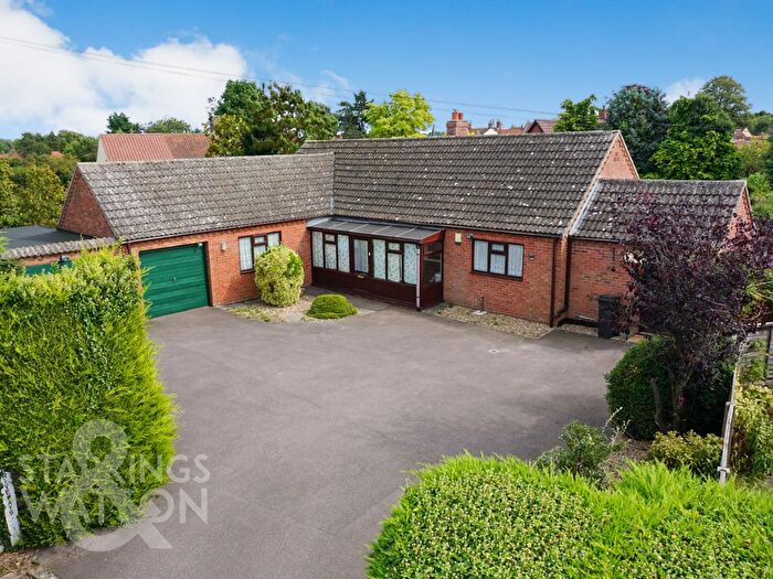 3 Bedroom Detached Bungalow For Sale In Beech Tree Way, Earsham, Bungay, NR35
