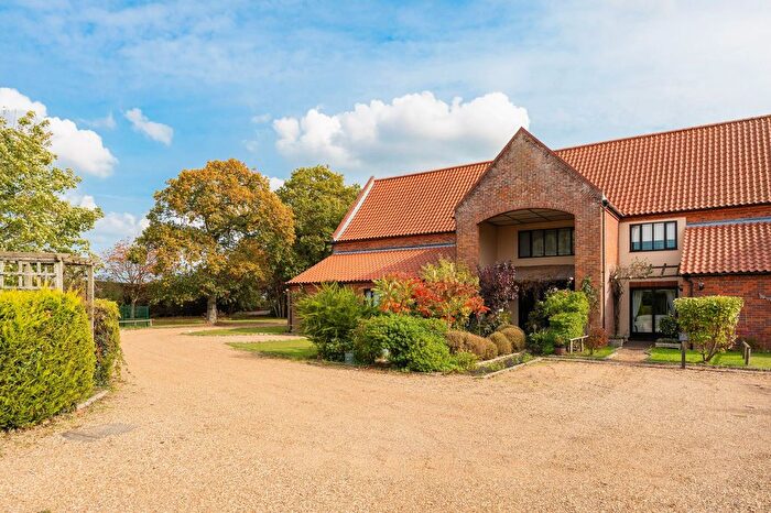 3 Bedroom Barn Conversion For Sale In Wayford Road, Stalham, NR12