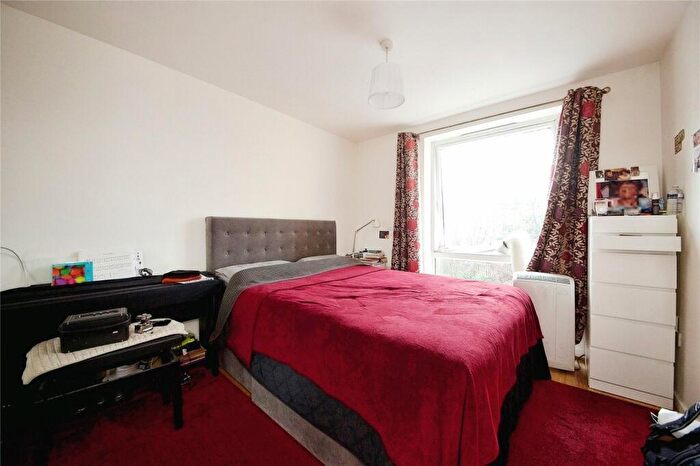 1 Bedroom Flat To Rent In Faraday House, Enfield, EN3