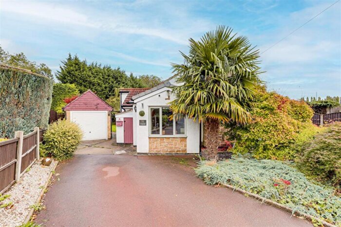 3 Bedroom Detached Bungalow For Sale In Christina Crescent, Cinderhill, Nottinghamshire, NG6