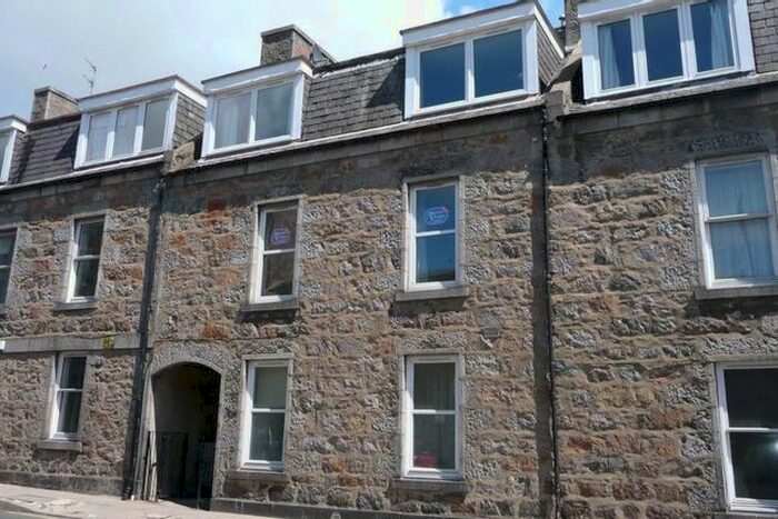 2 Bedroom Flat To Rent In B Rose Street, Aberdeen, AB10