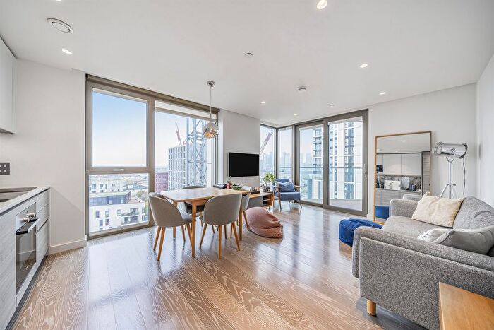 1 Bedroom Flat To Rent In The Lighterman, Lower Riverside, Greenwich Peninsula, Pilot Walk, SE10