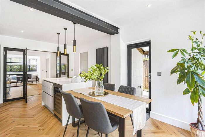3 Bedroom End Of Terrace House To Rent In Weirs Lane, Oxford, OX1