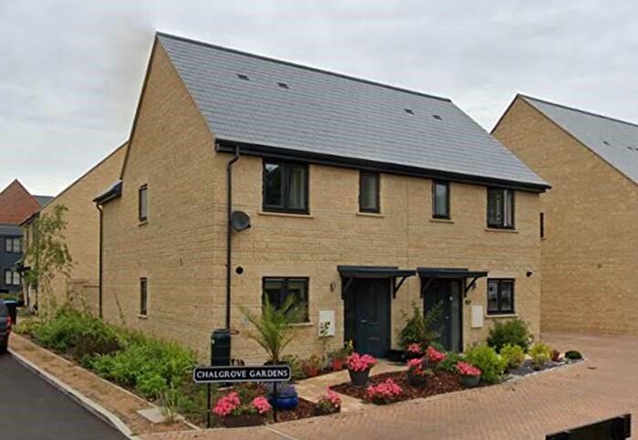 4 Bedroom Semi-Detached House To Rent In Chalgrove Gardens, Carterton, OX18