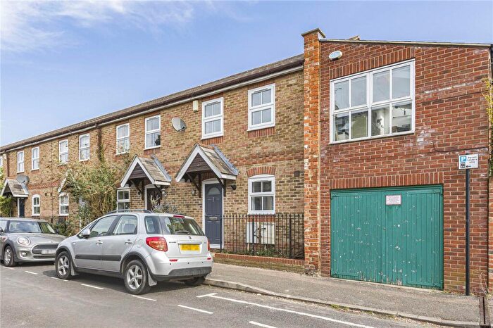 2 Bedroom House To Rent In Hawkins Street, Oxford, OX4