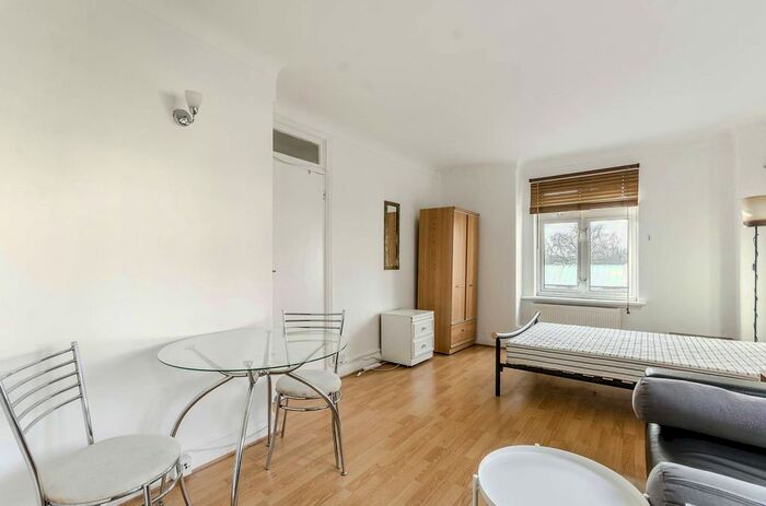 Studio To Rent In Sussex Place, Hyde Park Estate, London, W2