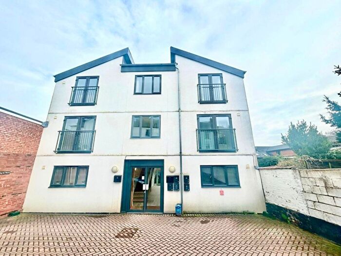 1 Bedroom Flat To Rent In High Street, Florist Court High Street, EX15