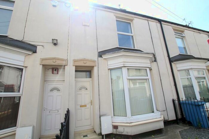 2 Bedroom Terraced House To Rent In Churchill Villas, Hull, HU9