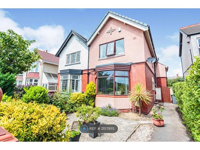 4 Bedroom Semi-Detached House To Rent In Harrowside, Blackpool, FY4