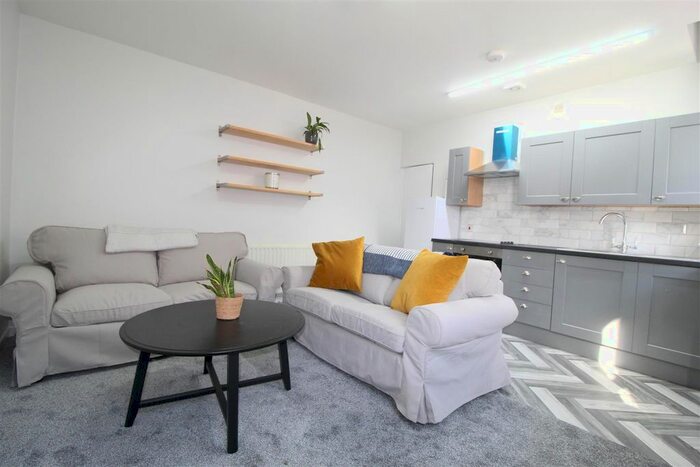 1 Bedroom Flat To Rent In Morris Lane, Leeds, LS5