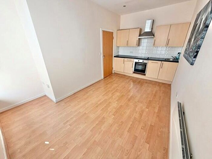 1 Bedroom Apartment To Rent In Crown Court Chambers, - Crown Street, Halifax, HX1