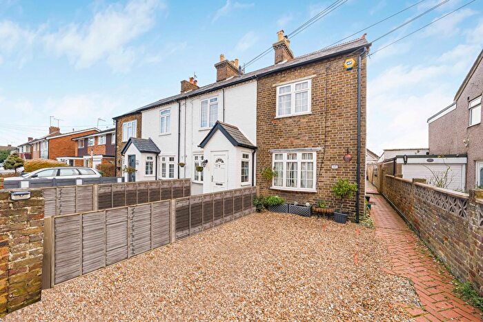 3 Bedroom End Of Terrace House For Sale In Newtown Road, New Denham, Uxbridge, UB9