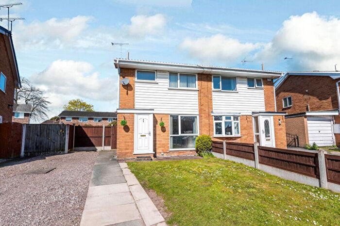 3 Bedroom Semi-Detached House To Rent In Copper Beech Close, Broughton, CH4