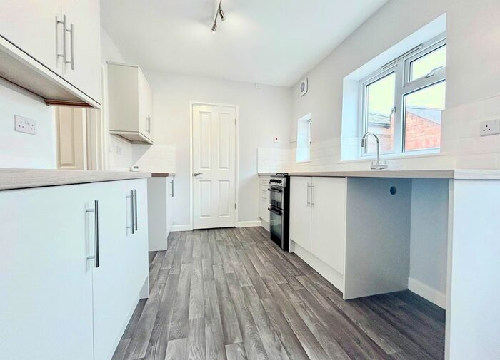 3 Bedroom Terraced House To Rent In Margrett Road, Cheltenham, GL50