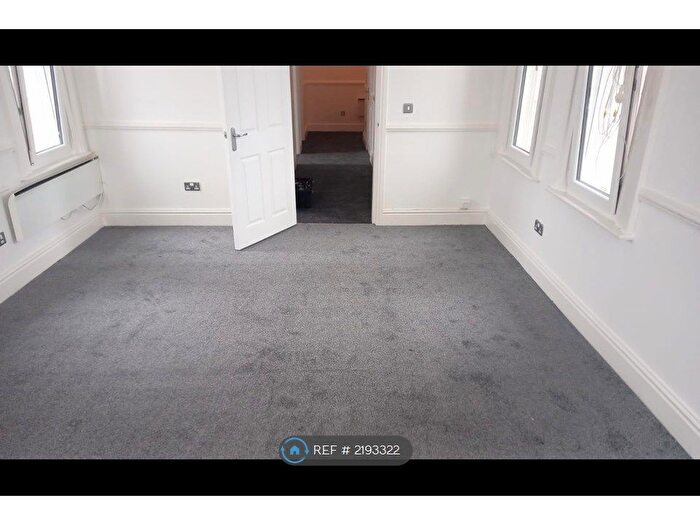 2 Bedroom Flat To Rent In Catherine House, Liverpool, L8