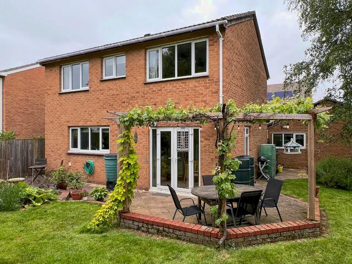 4 Bedroom Detached House For Sale In The Lanes, Over, Cambridge, CB24