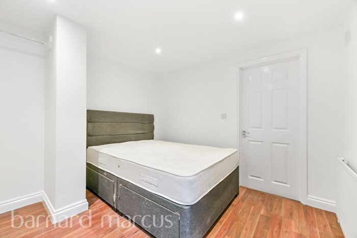 1 Bedroom Flat To Rent In Upper Tooting Road, London, SW17