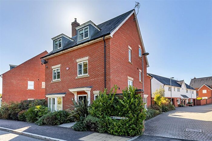 5 Bedroom Detached House For Sale In Boleyn Row, Epping, CM16