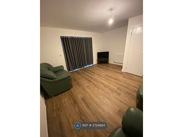 3 Bedroom End Of Terrace House To Rent In Horsebridge Hill, Newport, PO30