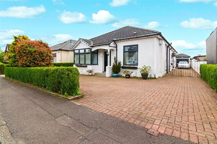 3 Bedroom Bungalow For Sale In Blenheim Avenue, Stepps, Glasgow, North Lanarkshire, G33