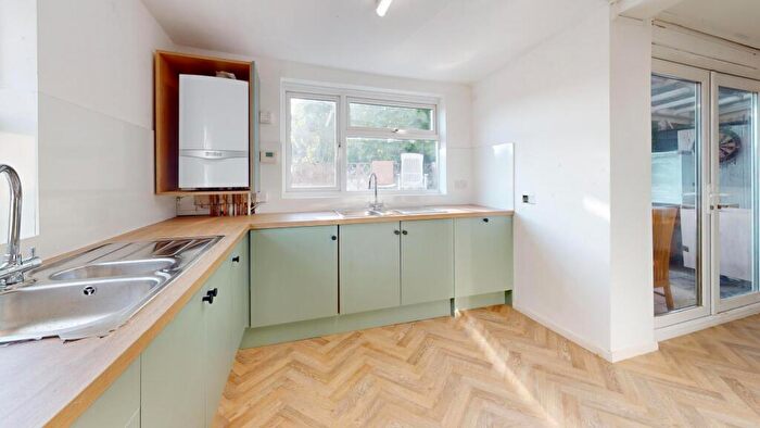 10 Bedroom House To Rent In Park Lane, Bath, BA1