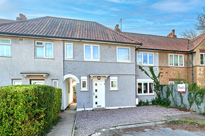 3 Bedroom Terraced House For Sale In Springfield Road, Smallford, St. Albans, Hertfordshire, AL4