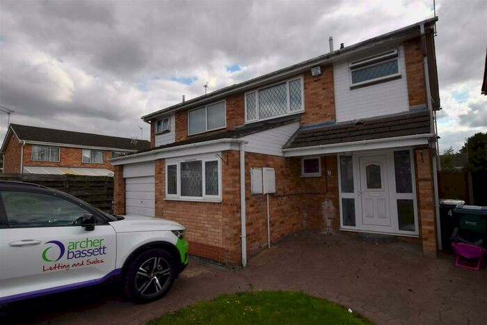 3 Bedroom Semi-Detached House To Rent In Warmwell Close, Walsgrave, Coventry, CV2