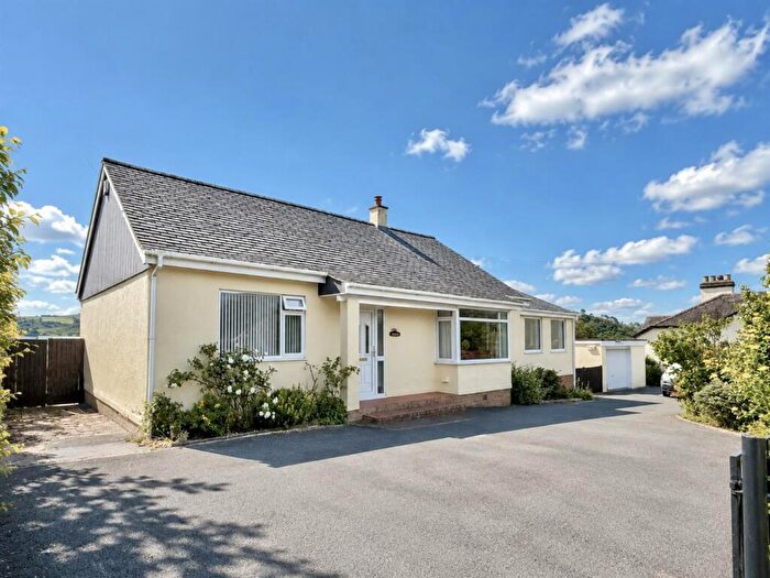3 Bedroom House For Sale In Tyn-Y-Groes, Conwy, LL32