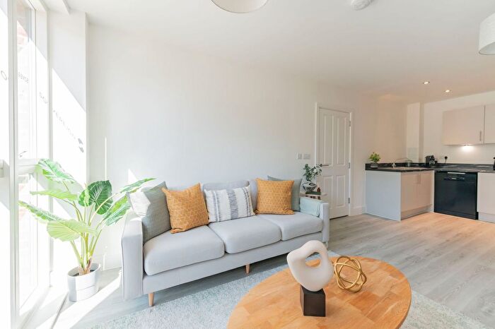 1 Bedroom Flat For Sale In Romsey Road, Winchester, SO22