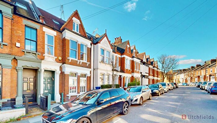 4 Bedroom Terraced House For Sale In Despard Road, Archway, N19