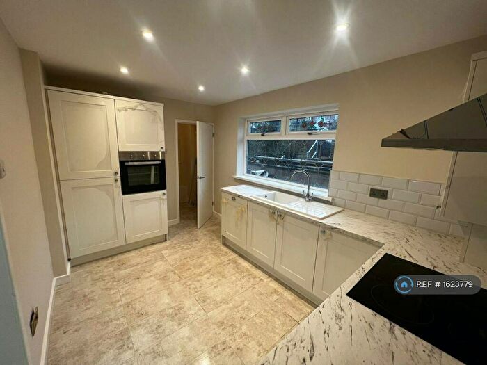 3 Bedroom End Of Terrace House To Rent In Goole Road, Sunderland, SR4