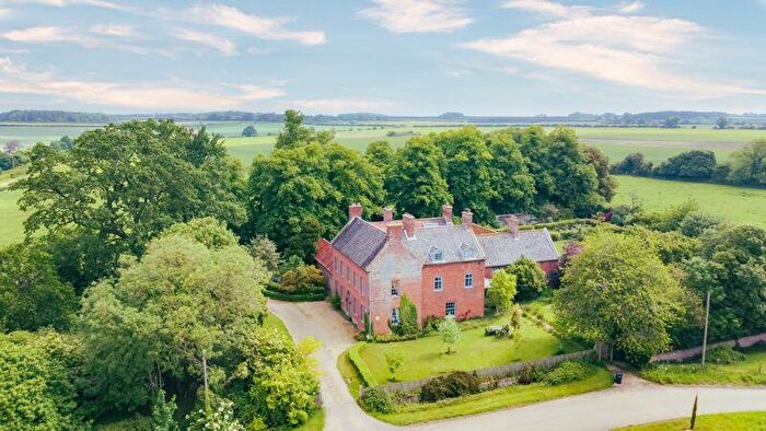 11 Bedroom Character Property To Rent In Waterden - Near Holkham, NR22