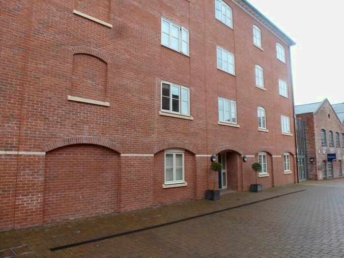 1 Bedroom Flat To Rent In Princes Drive, Worcester, WR1
