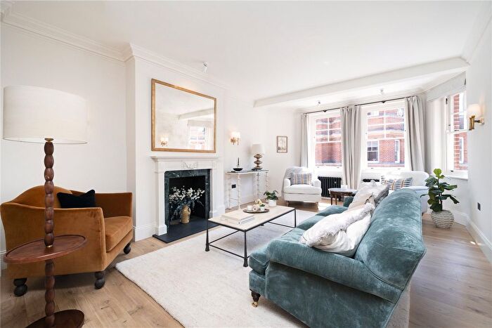 3 Bedroom Flat For Sale In Cheyne Court, Chelsea, London, SW3