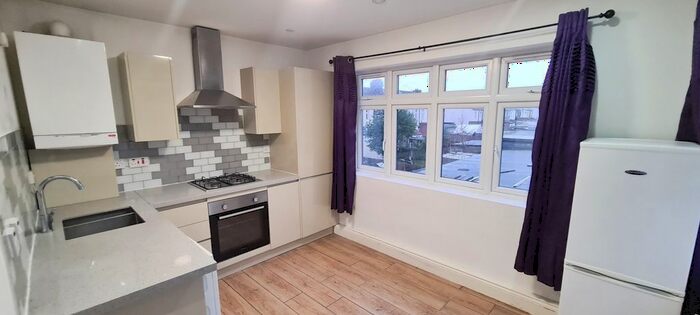 1 Bedroom Flat To Rent In Golfe House, Golfe Road, Essex, IG1