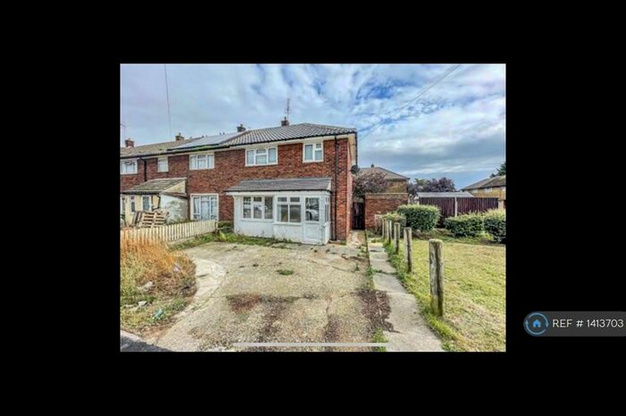 3 Bedroom Semi-Detached House To Rent In Blyth Avenue, Shoeburyness, Southend-On-Sea, SS3