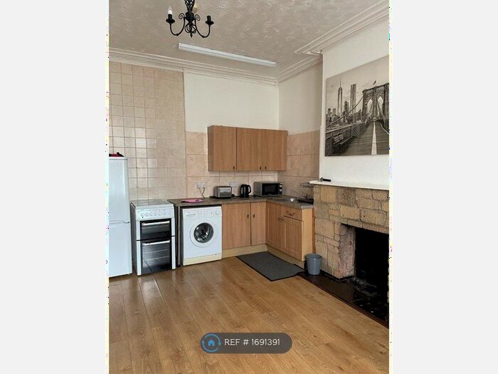 1 Bedroom Flat To Rent In Stafford Street, Swindon, SN1