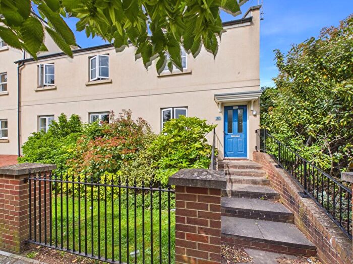2 Bedroom Maisonette For Sale In Kempley Close, Cheltenham, GL52