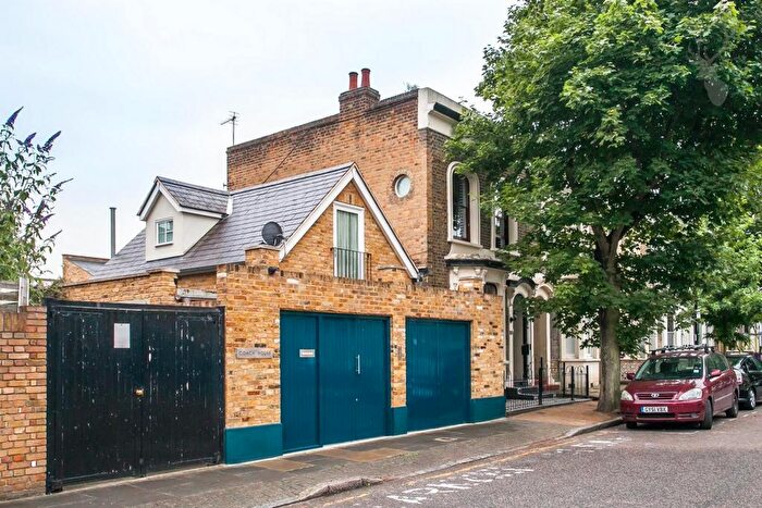 2 Bedroom Detached House To Rent In Athelstane Grove, Bow, E3