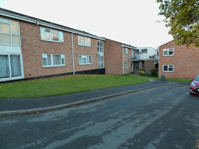 1 Bedroom Flat To Rent In Carlyon Close, Exeter EX1