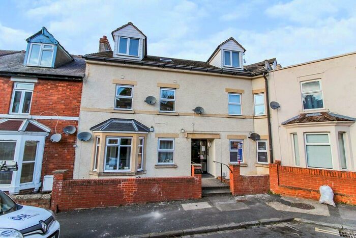 1 Bedroom Apartment To Rent In Shelley Street, Town Centre, Swindon, SN1