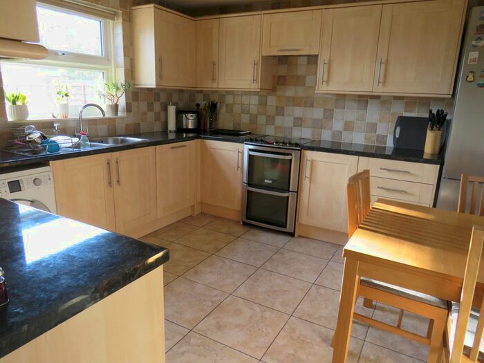 3 Bedroom Semi-Detached House To Rent In Peartree Court, Welwyn Garden City AL7